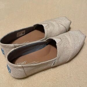 TOMS shoes size 7.